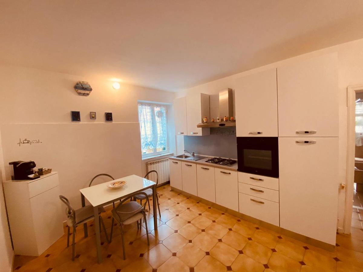 Casa Mariuccia A Due Passi Dal Mare Daire Finale Ligure Dış mekan fotoğraf